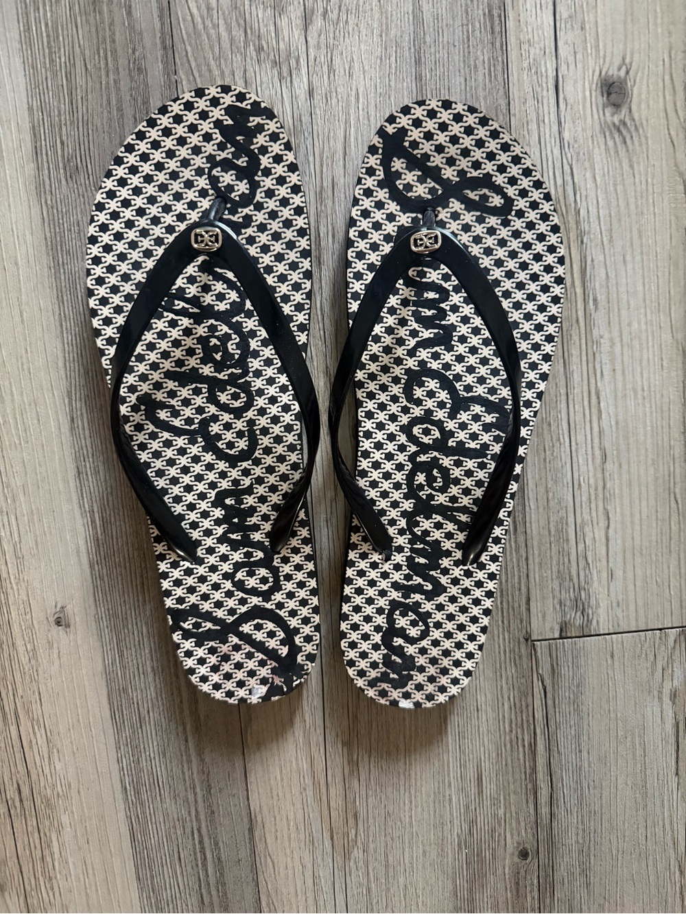 Sam Edelman Black and Cream Logo Flip Flops